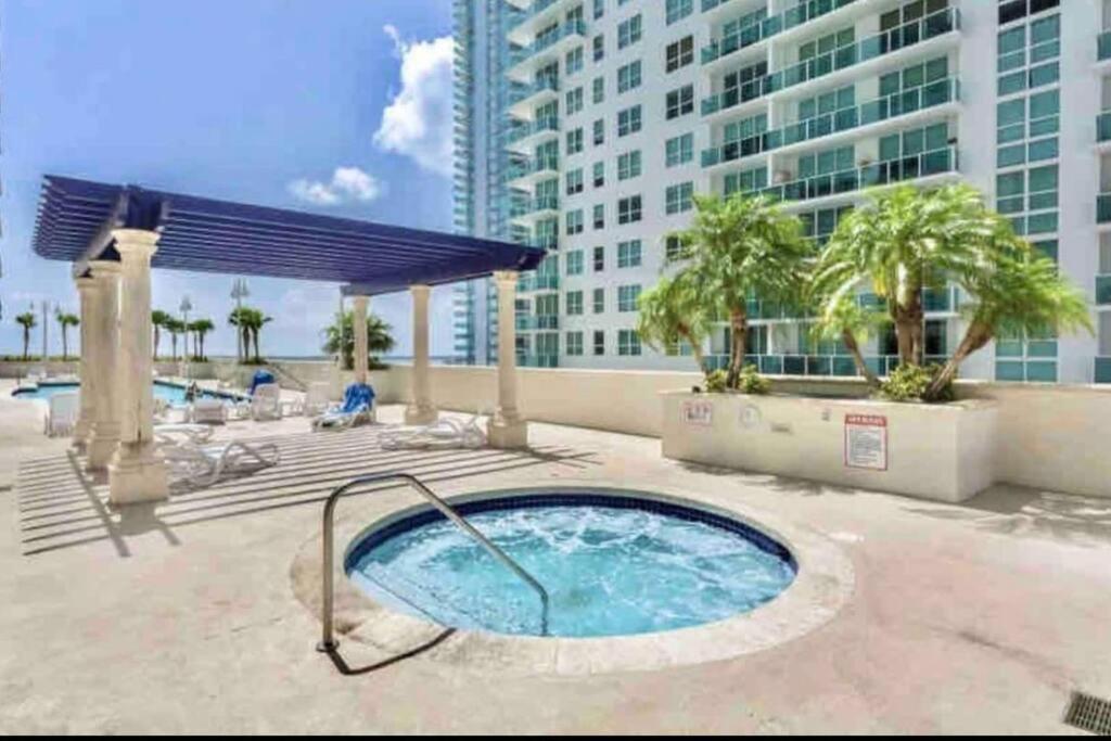 Appartamento Ocean View 35Th Floor, In The Heart Of Miami Esterno foto