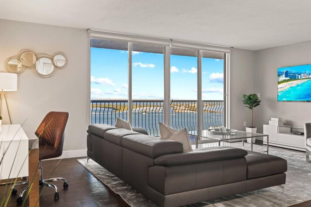 Appartamento Ocean View 35Th Floor, In The Heart Of Miami Esterno foto
