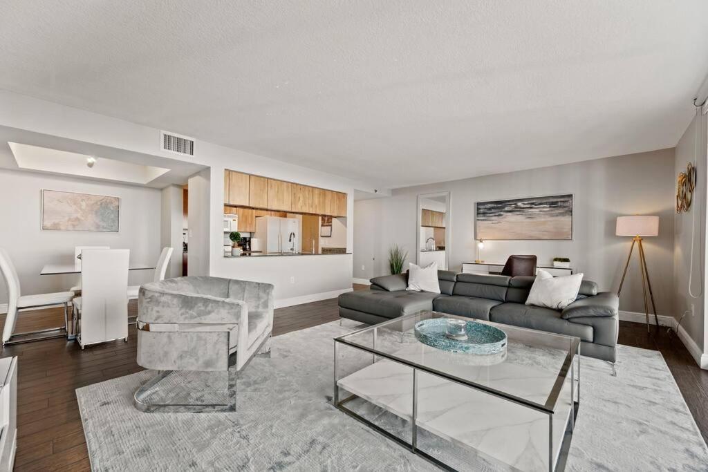 Appartamento Ocean View 35Th Floor, In The Heart Of Miami Esterno foto